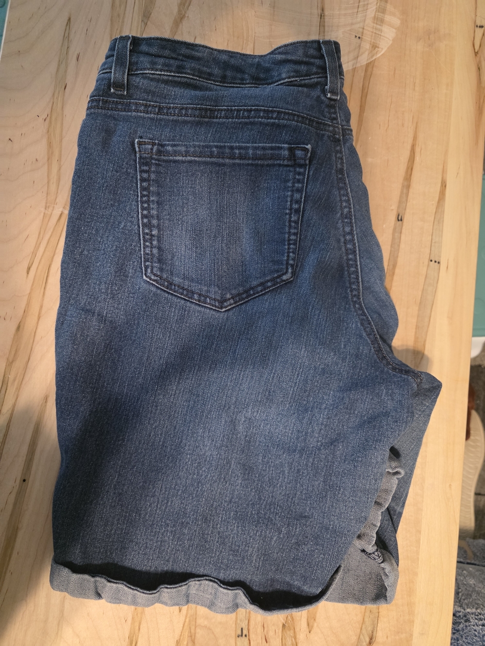 Vintage America Women's Blue Rolled-Hem Boyfriend Jeans Shorts - Picture 7 of 7